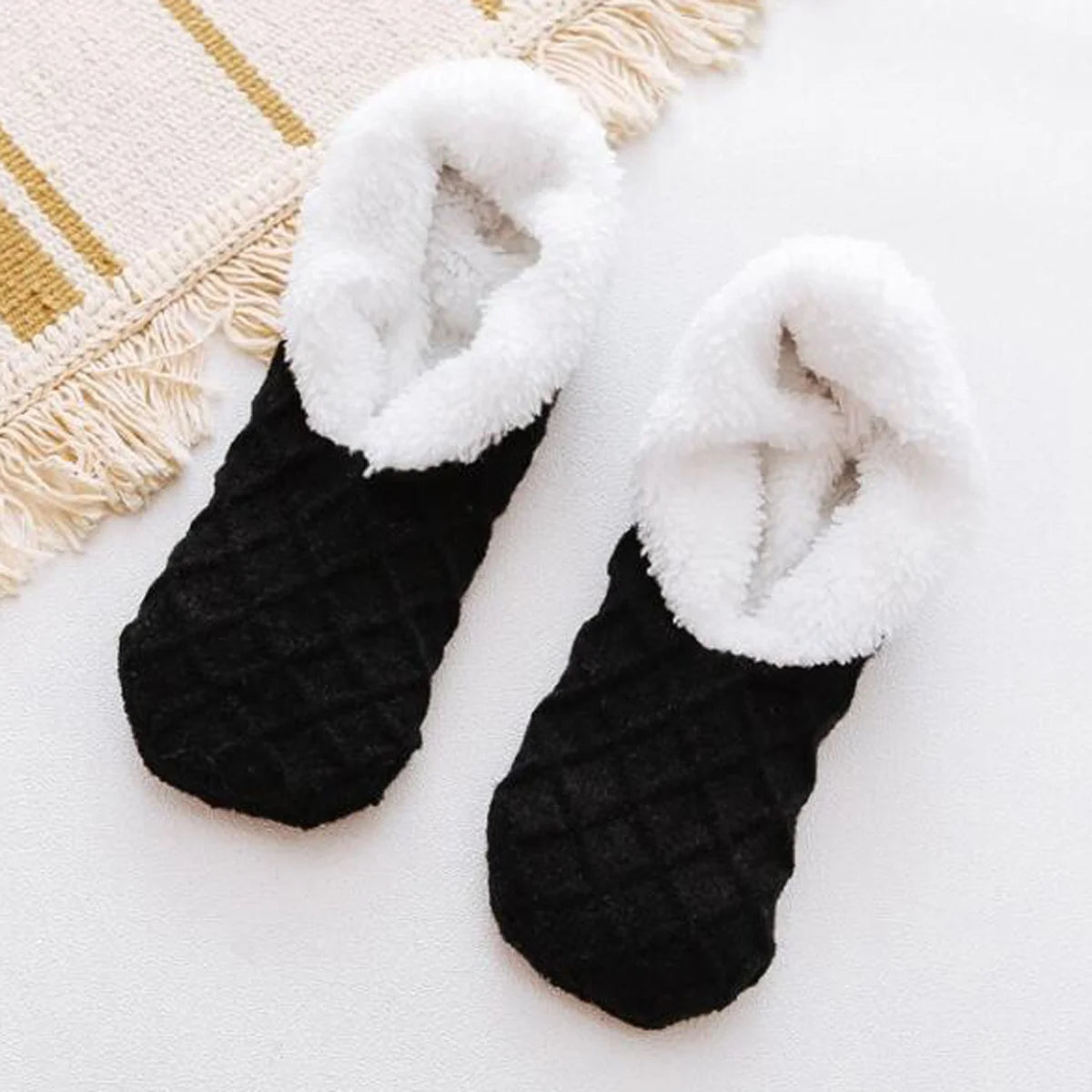 Women's Non-Slip Plush Knitted Socks